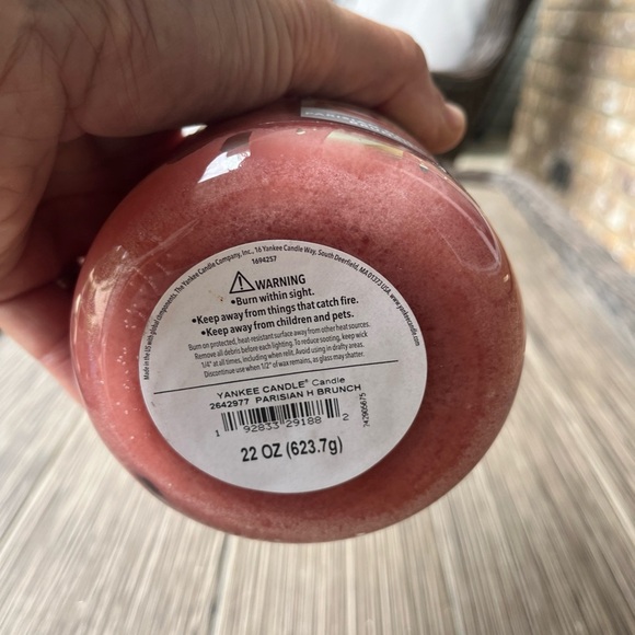 Yankee Candle Glass Parisian Holiday Brunch Original Jar Candle 22oz - Picture 5 of 5